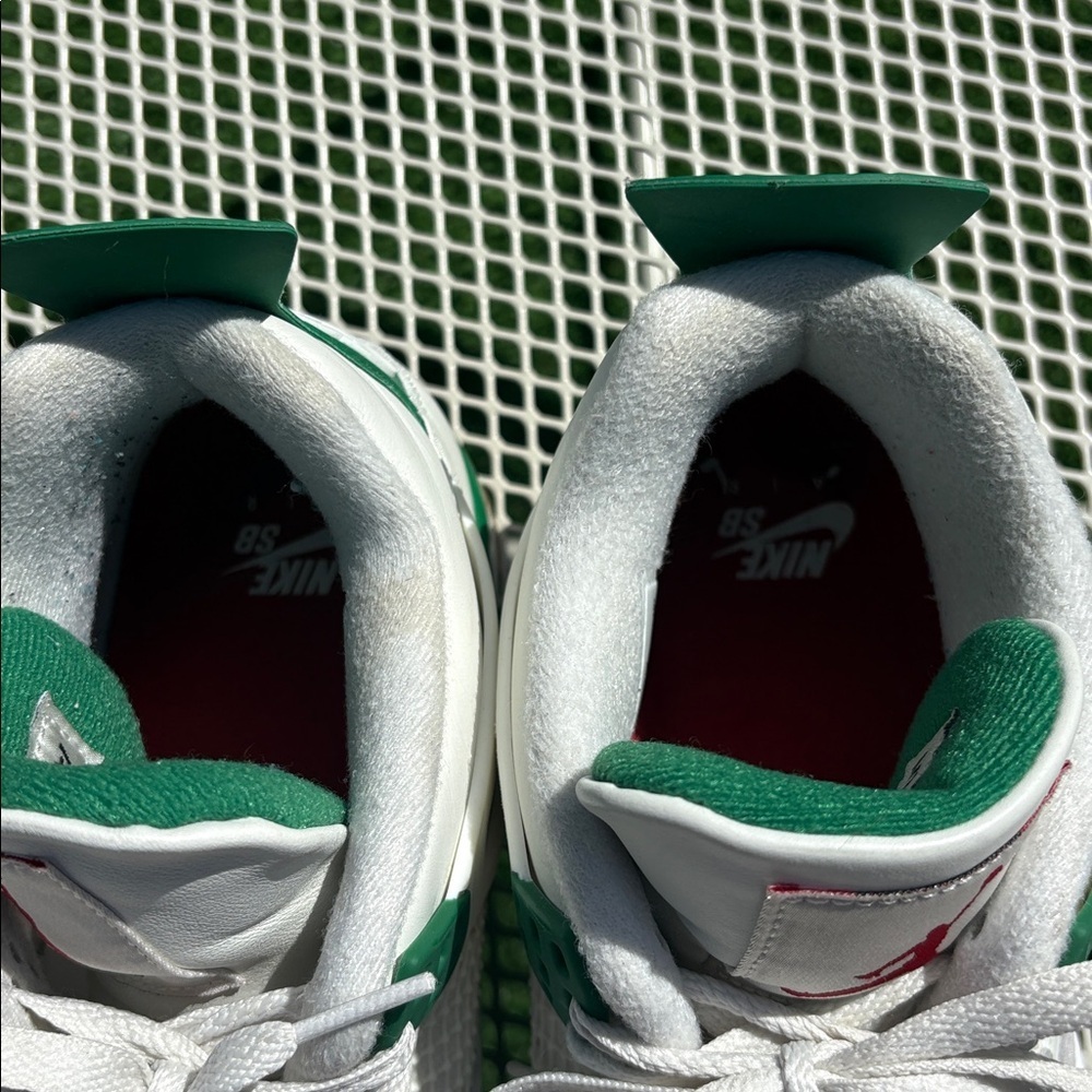 EUC Authentic Nike Jordan Retro SB Green & White - Picture 10 of 12